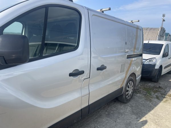 2019 VIVARO CDTI - Image 3