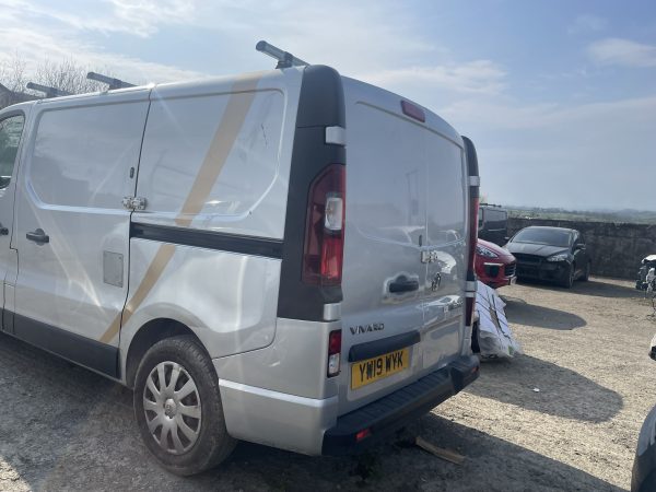 2019 VIVARO CDTI - Image 4