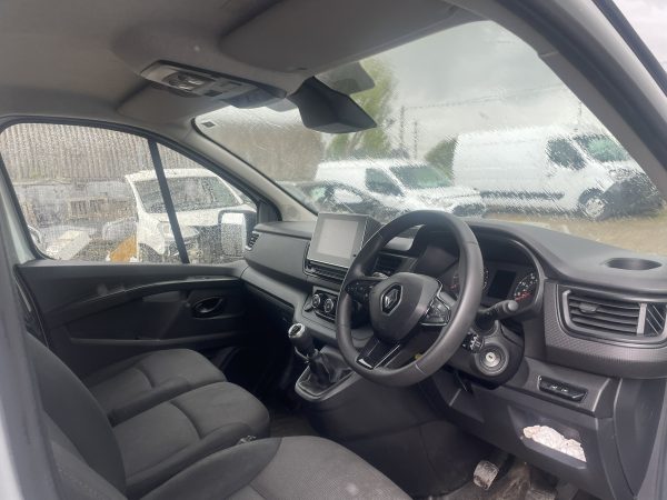 2022 RENAULT TRAFIC DCI - Image 3