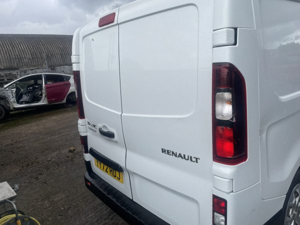 2022 RENAULT TRAFIC DCI - Image 5
