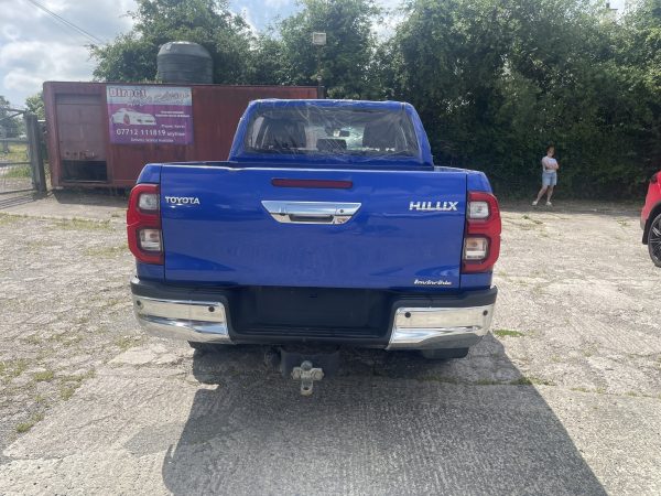 2021 TOYOTA HILUX INVINCIBLE D4D - Image 6