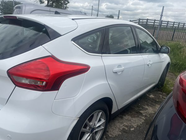 2017 FOCUS ZETEC TDCI - Image 4