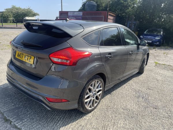 2017 FOCUS ST-LINE TDCI - Image 5