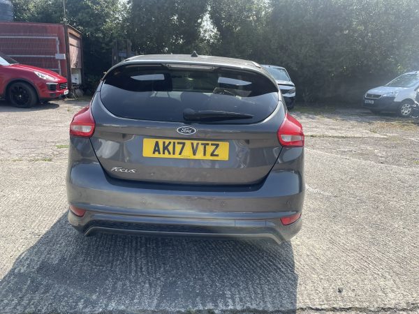 2017 FOCUS ST-LINE TDCI - Image 6