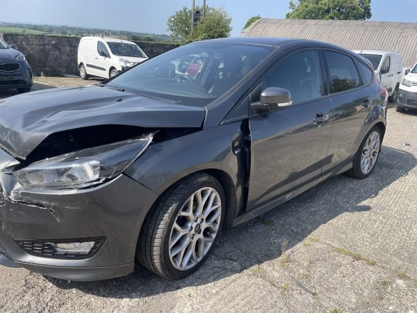 2017 FOCUS ST-LINE TDCI - Image 8