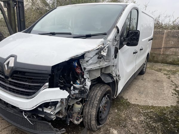 2021 RENAULT TRAFIC DCI - Image 9